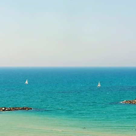 Excellent Beachfront Apt W/ Pool Access By Sea N' Rent Tel-Aviv Extérieur photo