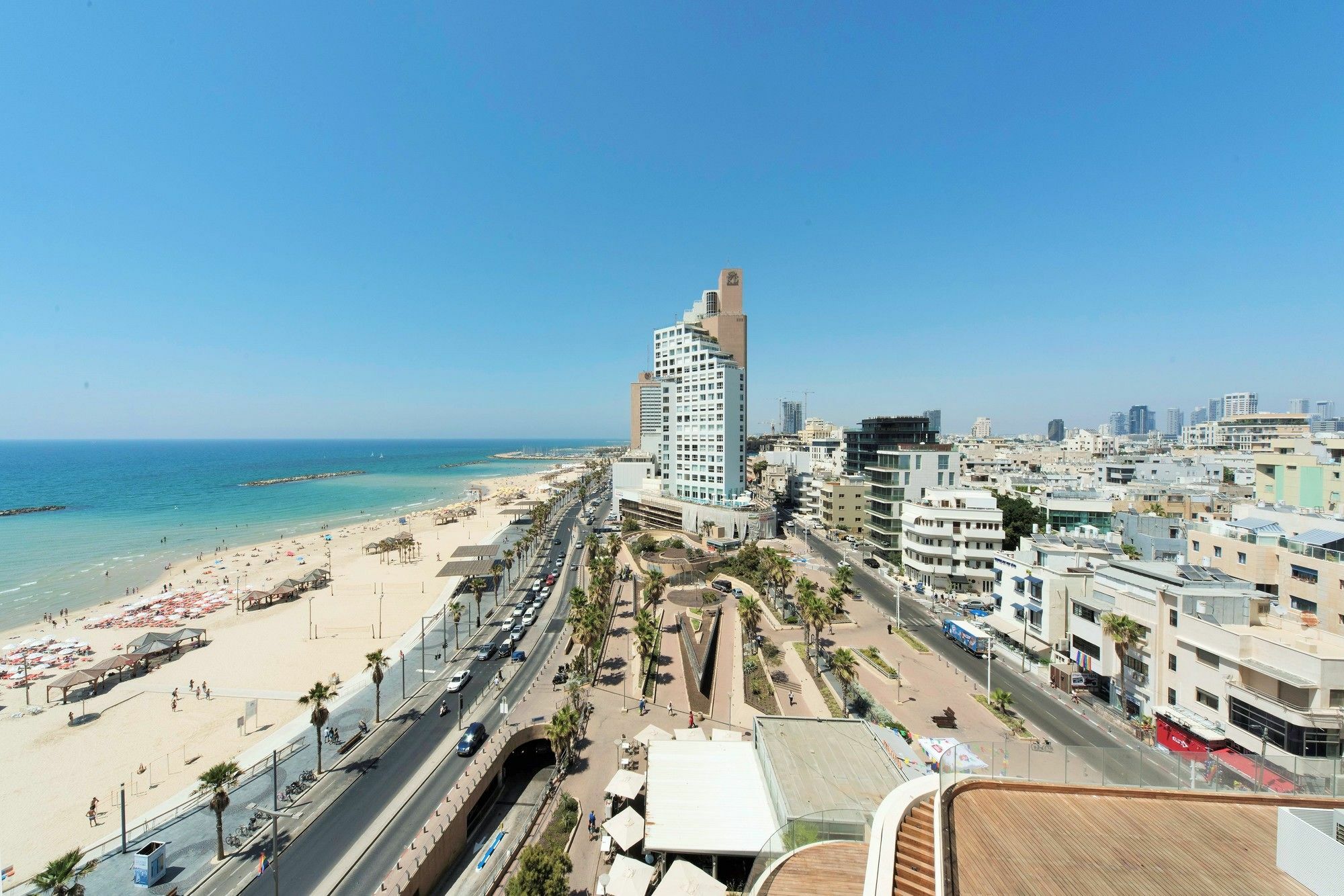 Excellent Beachfront Apt W/ Pool Access By Sea N' Rent Tel-Aviv Extérieur photo