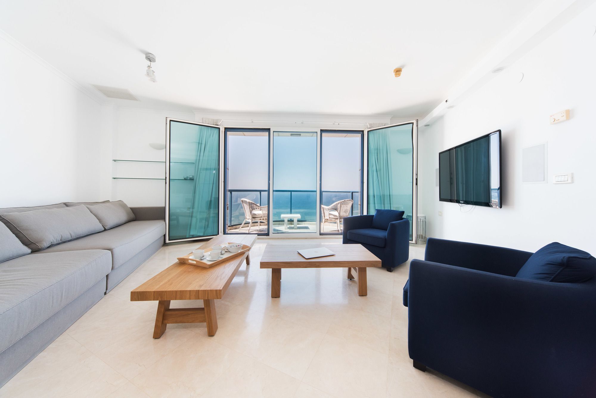 Excellent Beachfront Apt W/ Pool Access By Sea N' Rent Tel-Aviv Extérieur photo