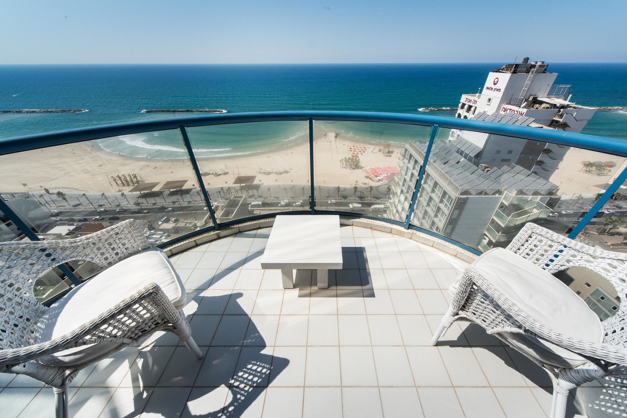 Excellent Beachfront Apt W/ Pool Access By Sea N' Rent Tel-Aviv Extérieur photo